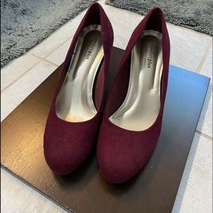 Maroon heels size 8.5